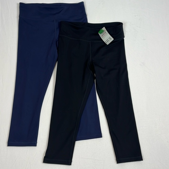 NWT Hue Active Cool Breeze Capri Leggings Black and Navy Size Medium - Picture 1 of 12